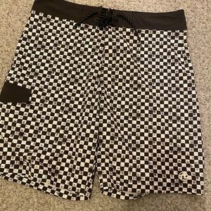 Never worn Ocean current board shorts size 34